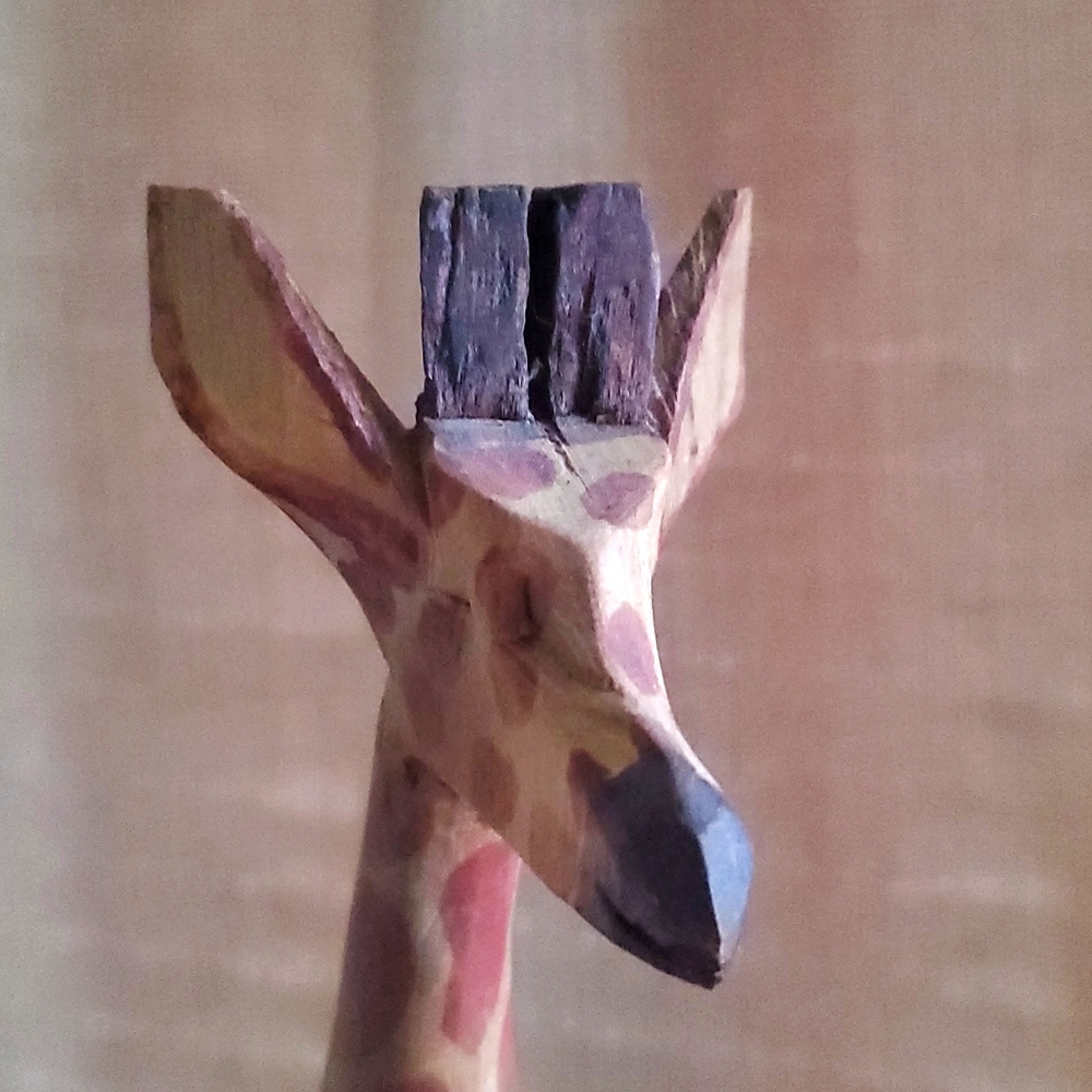 Vintage Hand Carved Wooden Giraffe Figurine 12" - Picture 5 of 5